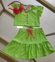 Conjunto saia e croped verde feminino tamanho 4 Conjunto saia e croped verde feminino tamanho 4