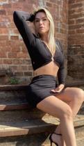 Conjunto saia e cropped tamanho 44