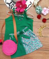 Conjunto saia floral e blusa infantil