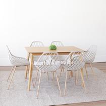 Conjunto Sala de Jantar Mesa 120x75cm Finlândia com 6 Cadeiras Cloe Base Aço Bege Conjunto Sala de Jantar Mesa 120x75cm Finlândia com 6 Cadeiras Cloe Base Aço Bege