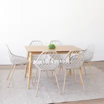 Conjunto Sala de Jantar Mesa 120x75cm Finlândia com 6 Cadeiras Cloe Base Aço
