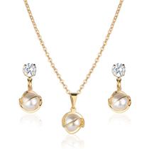 Conjunto Semijoia Com Pérola Banhado a Ouro 18K Conjunto Semijoia Com Pérola Banhado a Ouro 18K