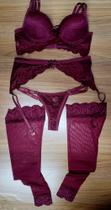 Conjunto sexy com cinta-liga e meia fina Conjunto sexy com cinta-liga e meia fina