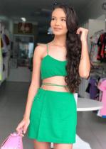 Conjunto short saia cor verde lima, preto, goiaba e verde bandeira