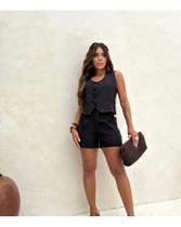 Conjunto Shorts Com Colete Em Alfaiataria Social Elegante