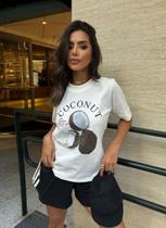 Conjunto Shorts em Moletom Listra Lateral e T-ShirtSilk Conjunto Shorts em Moletom Listra Lateral e T-ShirtSilk