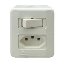 Conjunto sobrepor 1 interruptor simples 10a + tomada 2p+t 10a sistema x