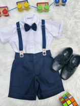 Conjunto Social Pajem Camisa Branca e Short com Suspensório Azul Escuro