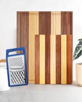 Conjunto Tabua Carne Frios 45/30cm Madeira +Ralador Multiuso