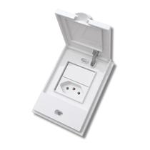 Conjunto Tomada 20A P/ Ambientes Externos Prova Dágua B.lux Conjunto Tomada 20A P/ Ambientes Externos Prova Dágua B.lux