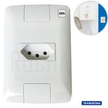 Conjunto Tomada 20A Tramontina Simples 250v 2P+T Aria Branca parafuso oculto