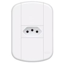 Conjunto Tomada Padrão 2P+T 20A com Capa 4X2 Blanc+ - 11239164 - FAME Conjunto Tomada Padrão 2P+T 20A com Capa 4X2 Blanc+ - 11239164 - FAME