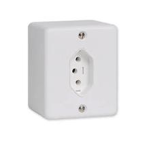 Conjunto Tomada Sobrepor 2P+T 10A 250V Branco - Ilumi Conjunto Tomada Sobrepor 2P+T 10A 250V Branco - Ilumi