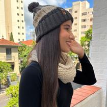 Conjunto Touca Pompom Listrada Com Cachecol Gola Lã Macio Quentinho
