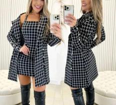 Conjunto Vestido Xadrez E Sobretudo Inverno