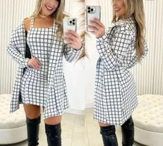 Conjunto Vestido Xadrez E Sobretudo Inverno