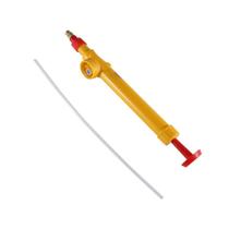 "Conquiste um jardim exuberante com o Pulverizador Manual Para Garrafa PET Multiuso! Com ele, você pode regar suas plant