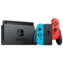 Console Nintendo Switch 32GB Com Joy-Con Azul e Vermelho Neon.