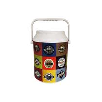 Cooler Térmico Empório Personalizado 12 Litros P até 16 Latas Cerveja Estilo Clube - PA05145AI Cooler Térmico Empório Personalizado 12 Litros P até 16 Latas Cerveja Estilo Clube - PA05145AI