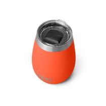 Copo de vinho YETI Rambler 300mL de mamão isolado a vácuo