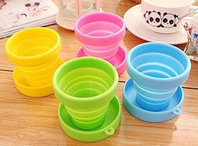 Copo dobrável WOIWO de silicone cor de doce 170 mL (2 unidades)