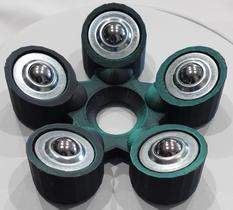 Copo Giratório para Bola de Boliche em Plástico Resistente com Rolamentos de Aço Copo Giratório para Bola de Boliche em Plástico Resistente com Rolamentos de Aço