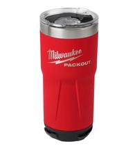 Copo Milwaukee PACKOUT 590 ml isolado Copo Milwaukee PACKOUT 590 ml isolado