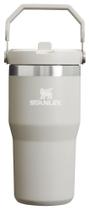 Copo Stanley IceFlow Flip Straw 600 ml de aço inoxidável isolado