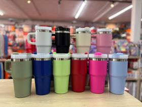 Copo Termico de 600ml Com Alça e Canudo Cores Vibrantes