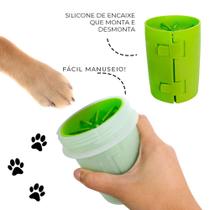 Copo Verde para Lavar Patas dos Cachorros de Porte Médios