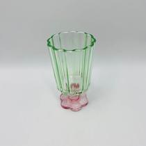 Copo Vidro Flor Candy Vibrante Verde e Rosa 200ml 14x9cm Copo Vidro Flor Candy Vibrante Verde e Rosa 200ml 14x9cm