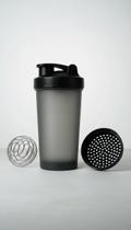 Coqueteleira 600ml com Filtro e Mola Misturadora