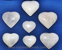 Coração de Pedra Quartzo Leitoso Natural - 5 Unidades de 4.7 a 6.5cm - ATACADO Coração de Pedra Quartzo Leitoso Natural - 5 Unidades de 4.7 a 6.5cm - ATACADO
