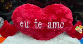 Coração De Pelúcia Com Mãos Eu Te Amo Dizeres Namorado 70cm(FE6850) Coração De Pelúcia Com Mãos Eu Te Amo Dizeres Namorado 70cm(FE6850)