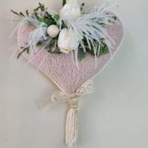 Coração Rosa e Plumas Brancas 30x19