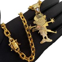 Cordão Cadeado 8Mm + Pingente Mac-10 - Banhado A Ouro