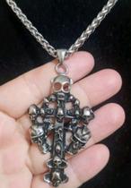 Cordão com Pingente em Aço Inox Várias Caveiras Gótico