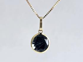 Cordão Com Pingente Ponto de Luz, Em Ouro 18K Cordão Com Pingente Ponto de Luz, Em Ouro 18K