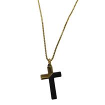 Cordão Dourado e Preto com Pingente de Cruz Cordão Dourado e Preto com Pingente de Cruz