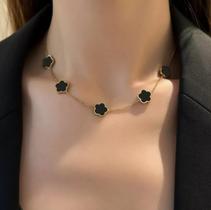 Cordão Trevo Preto Flor - Banhado a Ouro 18k Cordão Trevo Preto Flor - Banhado a Ouro 18k