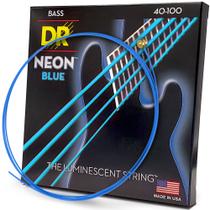 Cordas de baixo DR Strings NBB40 40-100 Lite feitas à mão em azul neon Cordas de baixo DR Strings NBB40 40-100 Lite feitas à mão em azul neon