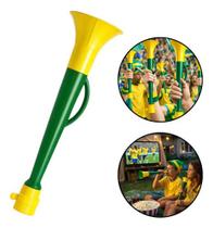 Corneta Plástico 41cm Pequena Copa Brasil Verde Amarelo Corneta Plástico 41cm Pequena Copa Brasil Verde Amarelo