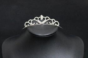 Coroa Tiara Daminha Debutante Noiva Prata Strass coração T8