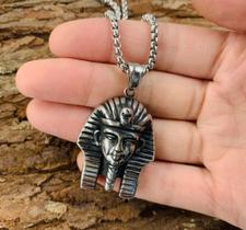 Corrente Com Pingente Aço Inox Faraó Esfinge Pirâmide Múmia