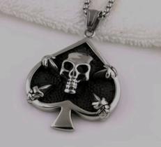 Corrente com Pingente em Aço Inox Carta Ás Caveira