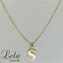Corrente com pingente letras folheado em ouro 18k