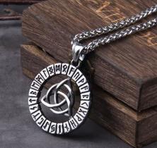 Corrente com Pingente Viking Nórdico Triquetra Runas Amuleto Celta