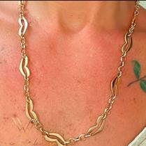 Corrente em elos com detalhes em coração dourado ana walcacer semijoias.