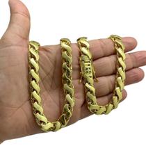 Corrente Friso S 8mm Fecho Trevo Cravejado Ouro 18k Corrente Friso S 8mm Fecho Trevo Cravejado Ouro 18k