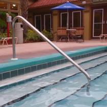 Corrimão para Piscina em Aço Inox com Chumbador em Alumínio Angra - Sodramar